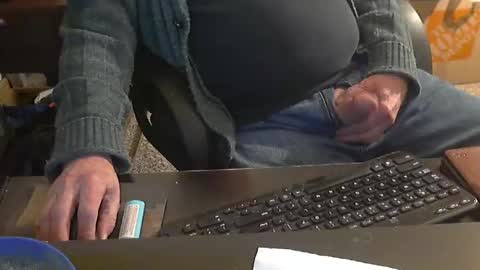 Snapshot of islandduke chatting on 12/06/24, 11:47 Duke online show from 12/06/24, 11:47