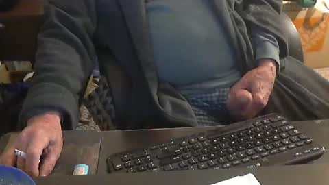 Snapshot of islandduke chatting on 12/12/24, 10:34 Duke online show from 12/12/24, 10:34