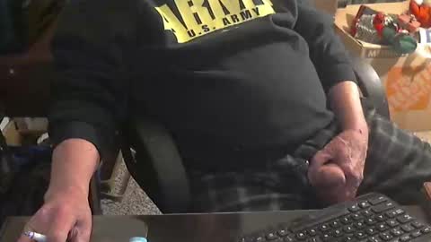 Snapshot of islandduke chatting on 01/07/25, 01:28 Duke online show from 01/07/25, 01:28