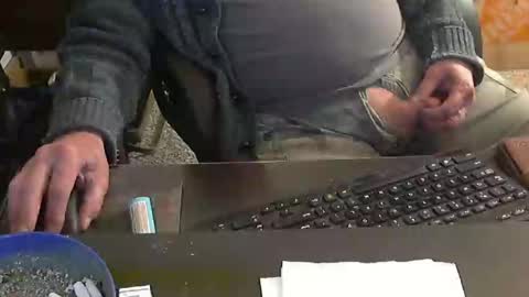 Snapshot of islandduke chatting on 01/08/25, 01:09 Duke online show from 01/08/25, 01:09