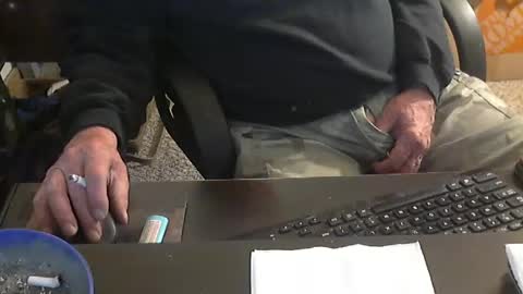 Snapshot of islandduke chatting on 01/11/25, 01:22 Duke online show from 01/11/25, 01:22