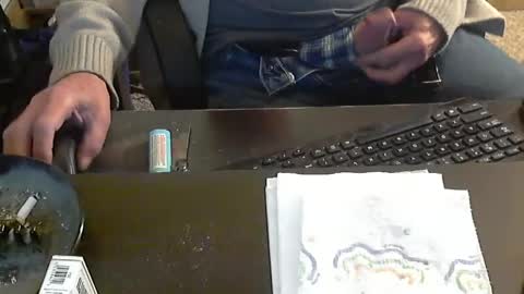 Snapshot of islandduke chatting on 01/15/25, 02:13 Duke online show from 01/15/25, 02:13