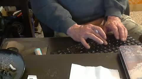 Snapshot of islandduke chatting on 01/21/25, 09:24 Duke online show from 01/21/25, 09:24