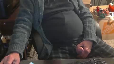 Snapshot of islandduke chatting on 01/24/25, 02:07 Duke online show from 01/24/25, 02:07