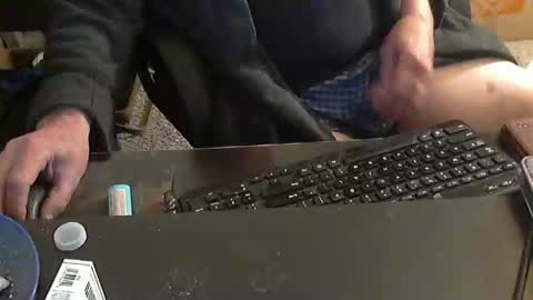 Snapshot of islandduke chatting on 01/28/25, 06:38 Duke online show from 01/28/25, 06:38