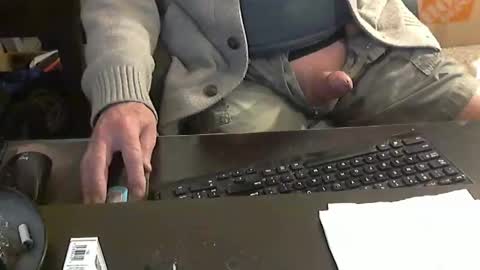 Snapshot of islandduke chatting on 02/12/25, 11:29 Duke online show from 02/12/25, 11:29