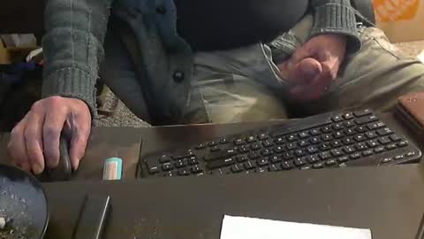 Snapshot of islandduke chatting on 02/15/25, 03:06 Duke online show from 02/15/25, 03:06