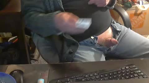 Snapshot of islandduke chatting on 03/05/25, 02:46 Duke online show from 03/05/25, 02:46