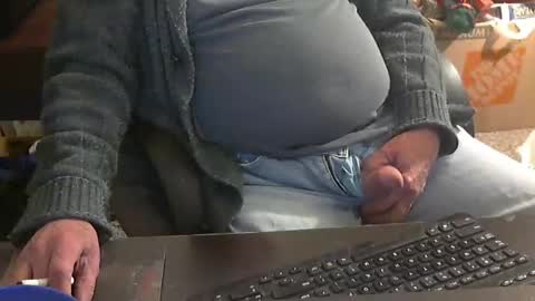 Snapshot of islandduke chatting on 03/10/25, 11:49 Duke online show from 03/10/25, 11:49