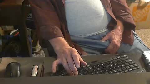 Snapshot of islandduke chatting on 09/22/25, 11:29 Duke online show from 09/22/25, 11:29