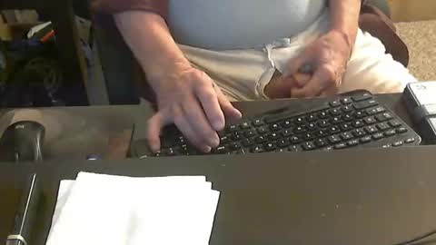 Snapshot of islandduke chatting on 10/07/25, 11:18 Duke online show from 10/07/25, 11:18