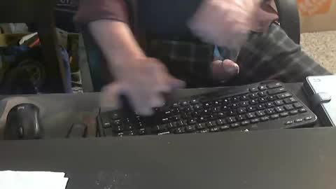 Snapshot of islandduke chatting on 10/13/25, 02:39 Duke online show from 10/13/25, 02:39