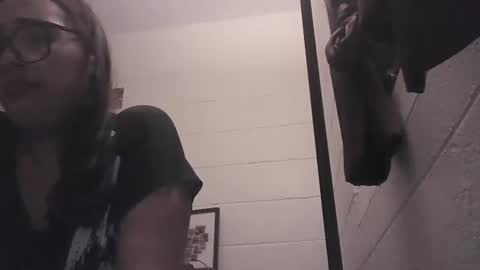 Snapshot of islandmilf777 chatting on 01/18/25, 12:15 BiancaRose online show from 01/18/25, 12:15