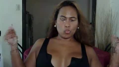 IslandVelvet online show from 04/17/26, 01:30