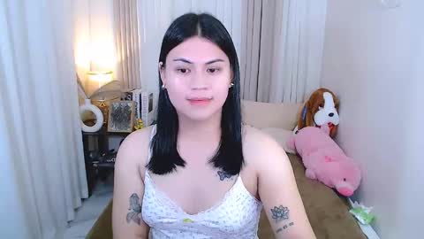 Snapshot of islawinslow chatting on 09/16/25, 09:10 isla online show from 09/16/25, 09:10