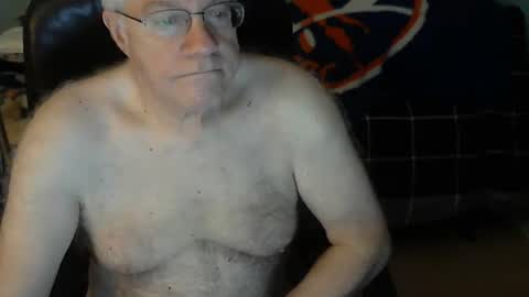 Snapshot of islesman22 chatting on 12/10/24, 10:38 islesman22 online show from 12/10/24, 10:38