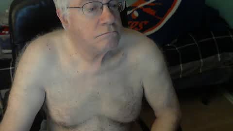 Snapshot of islesman22 chatting on 10/05/25, 09:29 islesman22 online show from 10/05/25, 09:29