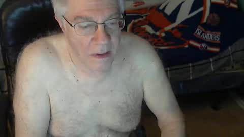 islesman22 online show from 04/25/26, 09:45