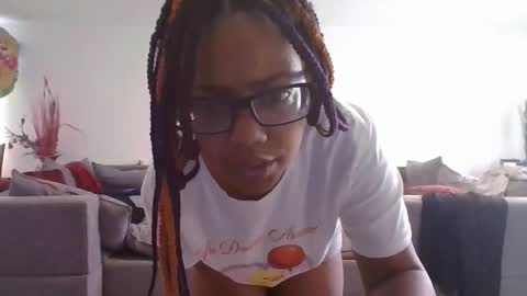 Sharice online show from 04/18/26, 03:16