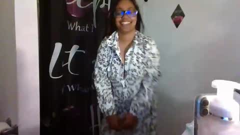 Sharice online show from 04/20/26, 10:44