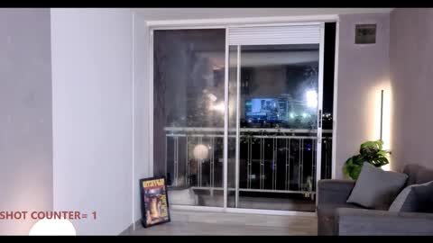 Snapshot of isnotforeveryone chatting on 11/23/25, 02:11 Julyane online show from 11/23/25, 02:11