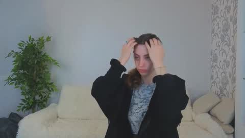 Emilia online show from 03/03/26, 07:25