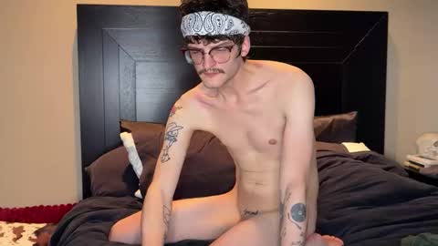 isocialmedia online show from 03/06/26, 06:04