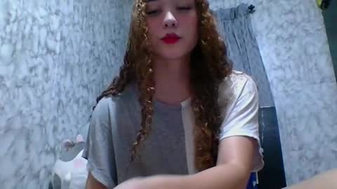 Snapshot of issa30213 chatting on 12/22/24, 02:06 Issa online show from 12/22/24, 02:06