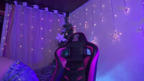 ISSA  online show from 11/25/25, 10:32