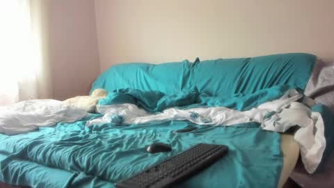 Issabelle online show from 04/05/26, 05:37