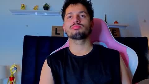 Issac online show from 03/18/26, 03:42