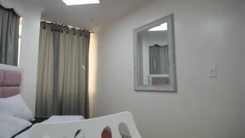 Snapshot of issadorajames chatting on 12/25/24, 03:17 issadorajames online show from 12/25/24, 03:17