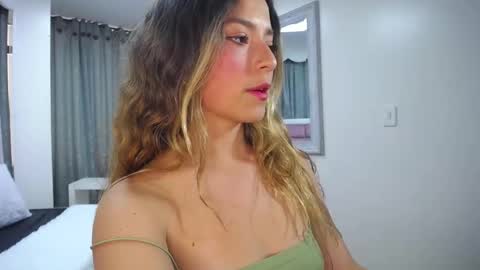 Snapshot of issadorajames chatting on 01/20/25, 06:43 issadorajames online show from 01/20/25, 06:43