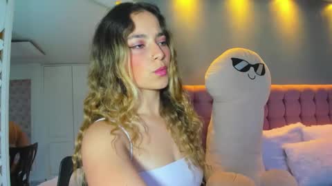 Snapshot of issadorajames chatting on 02/09/25, 02:07 issadorajames online show from 02/09/25, 02:07