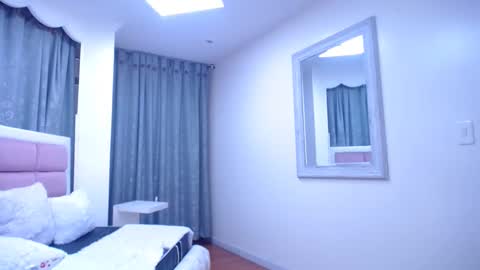 Snapshot of issadorajames chatting on 02/17/25, 10:14 issadorajames online show from 02/17/25, 10:14