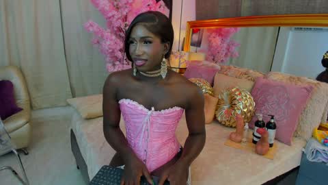 Iseey online show from 12/25/24, 10:28