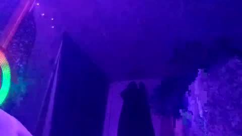 Snapshot of issyamazin667 chatting on 10/19/25, 06:19 Girlnextdoor online show from 10/19/25, 06:19