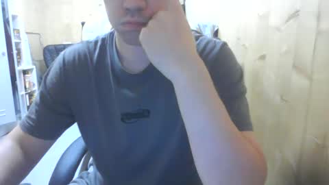 Snapshot of isterebitel99834 chatting on 06/06/26, 12:27 isterebitel99834 online show from 06/06/26, 12:27