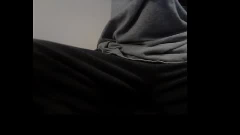 Snapshot of ital25usa chatting on 01/19/25, 04:01 ital25usa online show from 01/19/25, 04:01