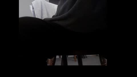 Snapshot of ital25usa chatting on 02/23/25, 09:44 ital25usa online show from 02/23/25, 09:44