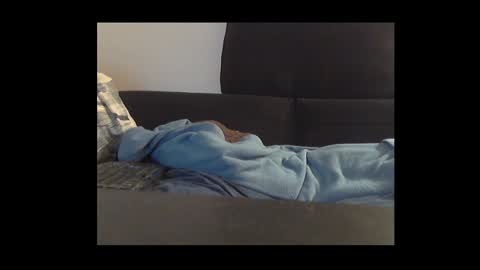 Snapshot of ital25usa chatting on 10/17/25, 03:20 ital25usa online show from 10/17/25, 03:20