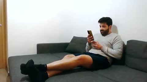 Snapshot of italianboybcn chatting on 01/03/25, 08:43 italianboybcn online show from 01/03/25, 08:43