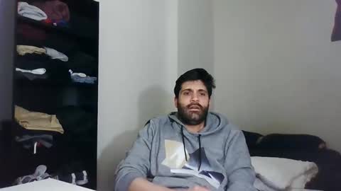 Snapshot of italianboybcn chatting on 01/13/25, 09:52 italianboybcn online show from 01/13/25, 09:52