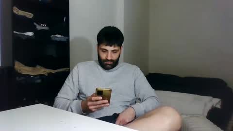 Snapshot of italianboybcn chatting on 01/19/25, 06:43 italianboybcn online show from 01/19/25, 06:43