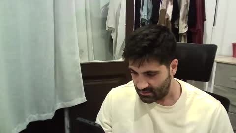 italianboybcn online show from 11/07/25, 05:13