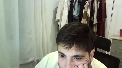 italianboybcn online show from 11/08/25, 07:52