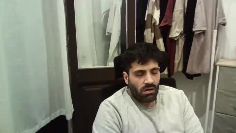 italianboybcn online show from 11/10/25, 08:30