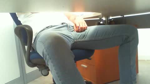 Snapshot of italiansirforyou chatting on 09/11/25, 12:16 Alex online show from 09/11/25, 12:16