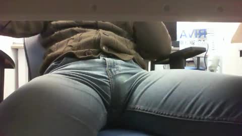 Snapshot of italiansirforyou chatting on 11/17/25, 06:03 Alex online show from 11/17/25, 06:03