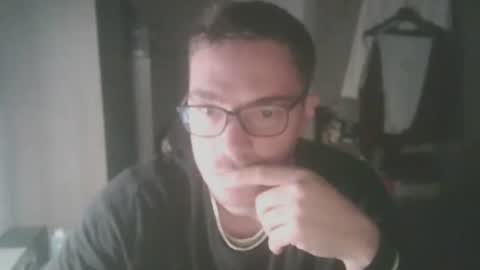 Snapshot of italianslavexoxo chatting on 11/30/25, 07:12 S online show from 11/30/25, 07:12